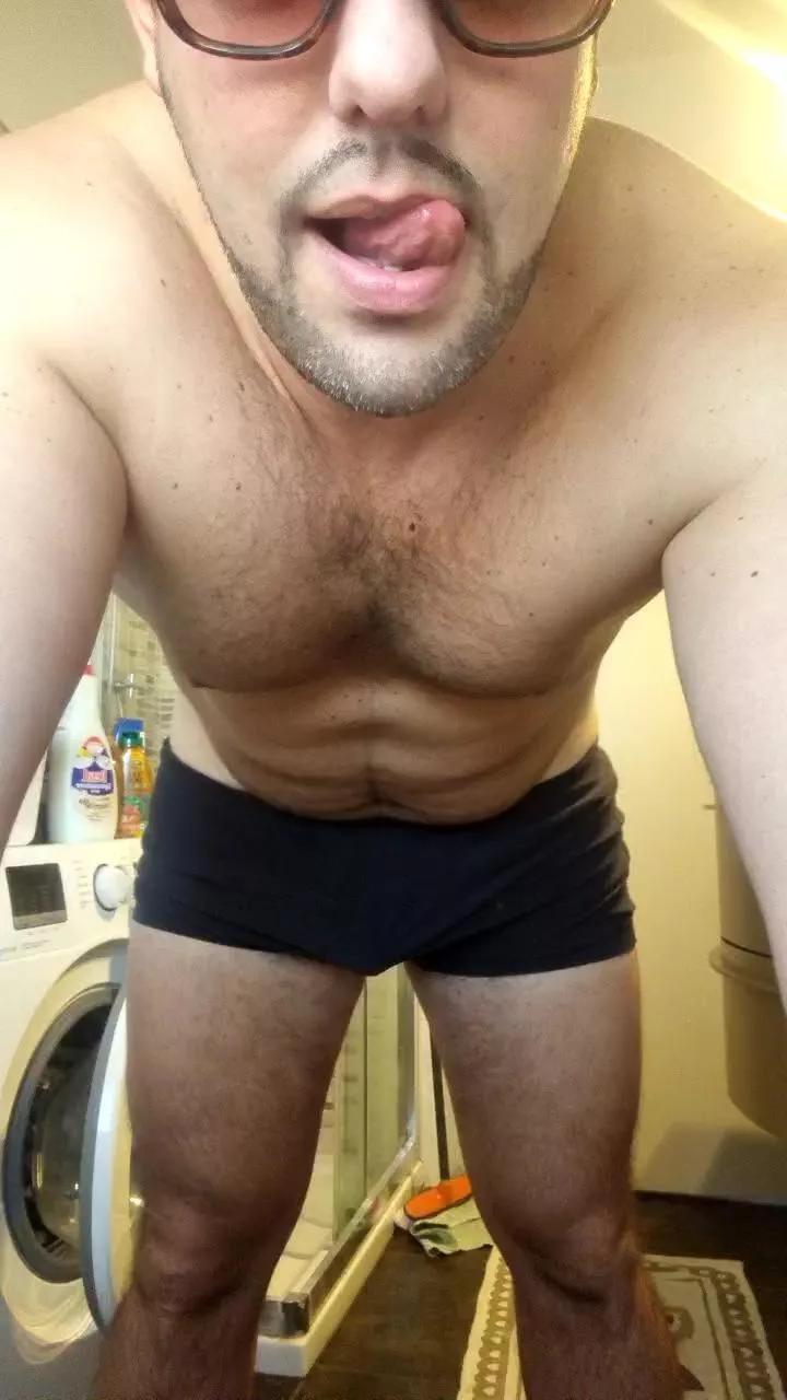 83moro83 on Cam4 