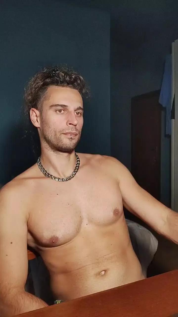 _Dendy_ on Cam4 