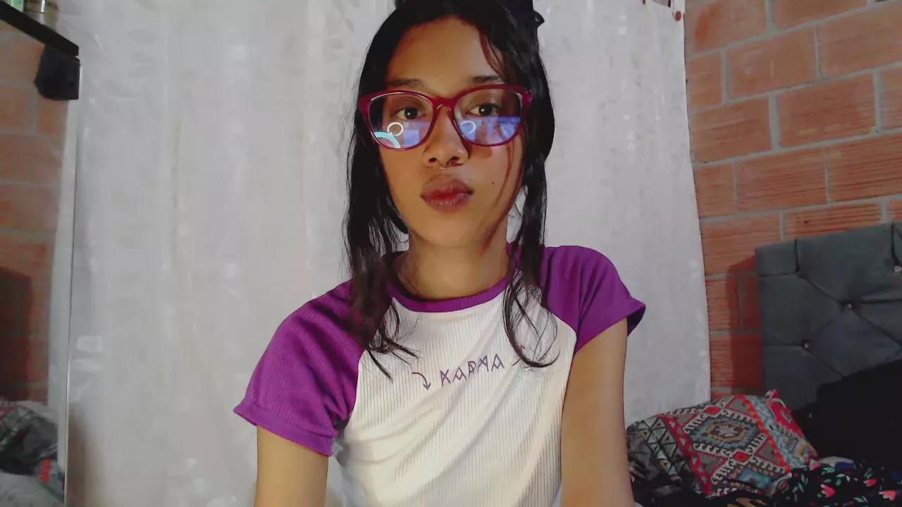_Hibrida_ on Cam4 