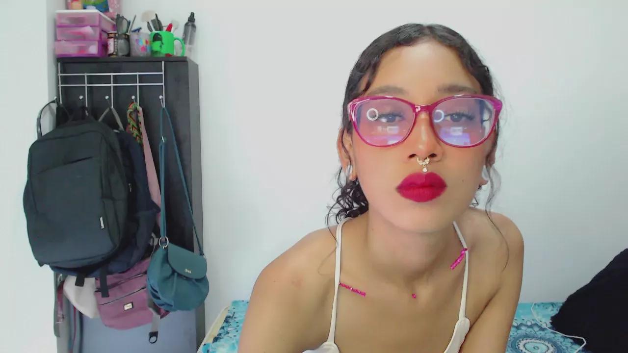 _Hibrida_ on Cam4 
