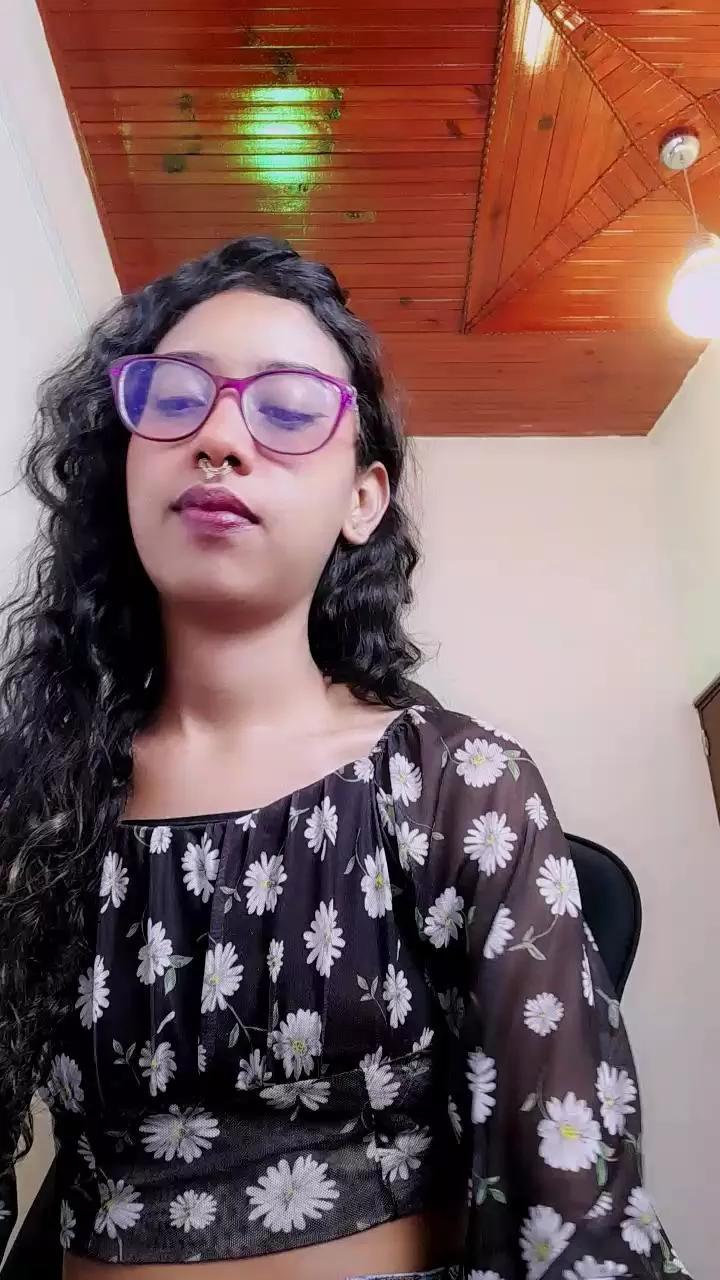 _Hibrida_ on Cam4 
