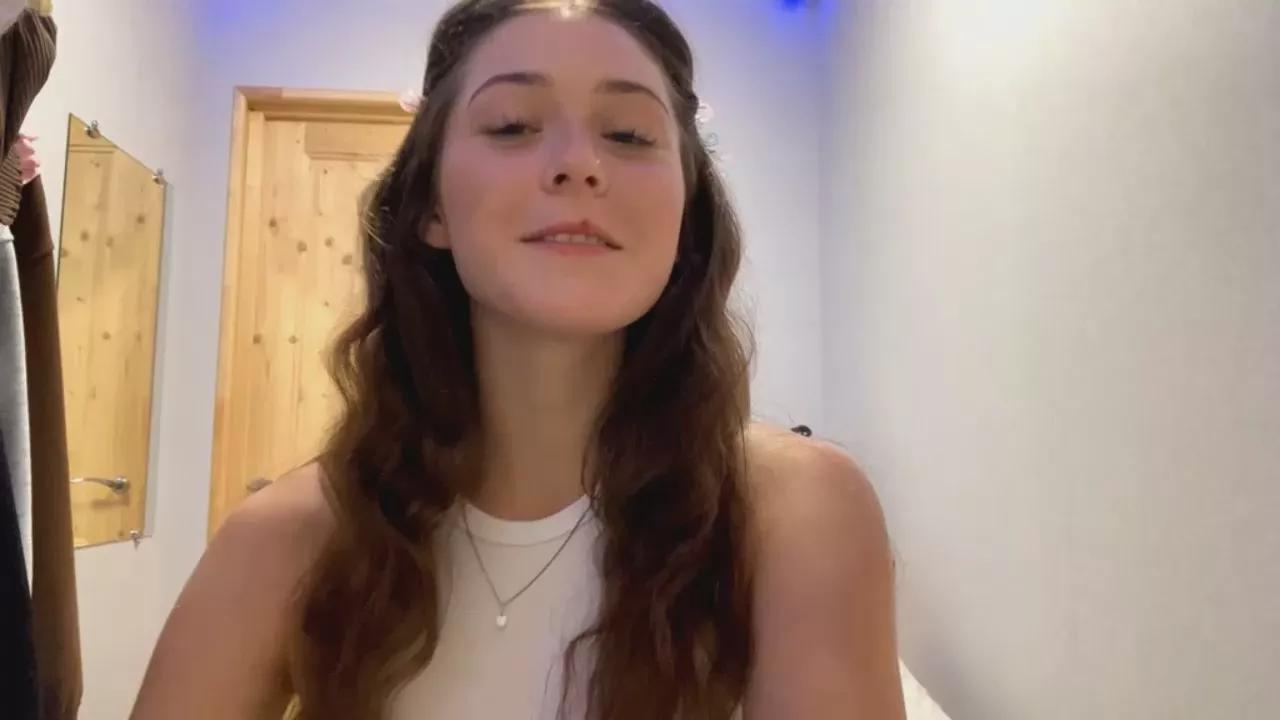 AdalineFontus on Cam4