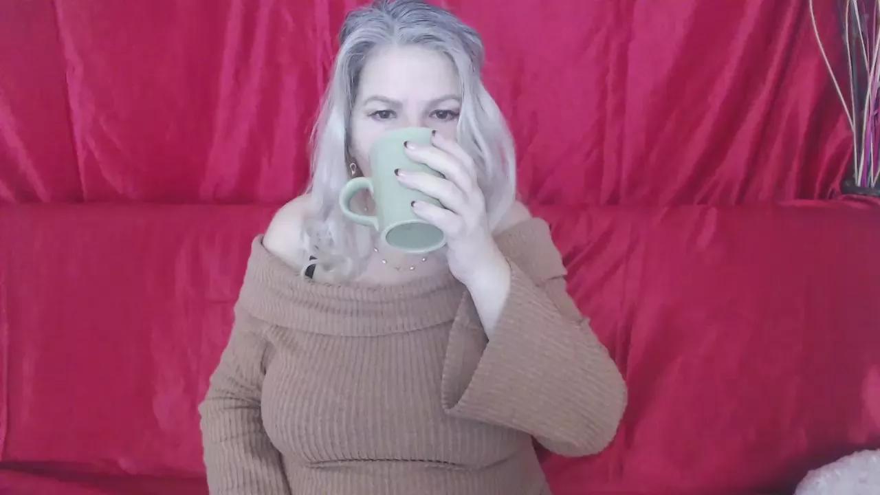 Offline Adama4love on Cam4