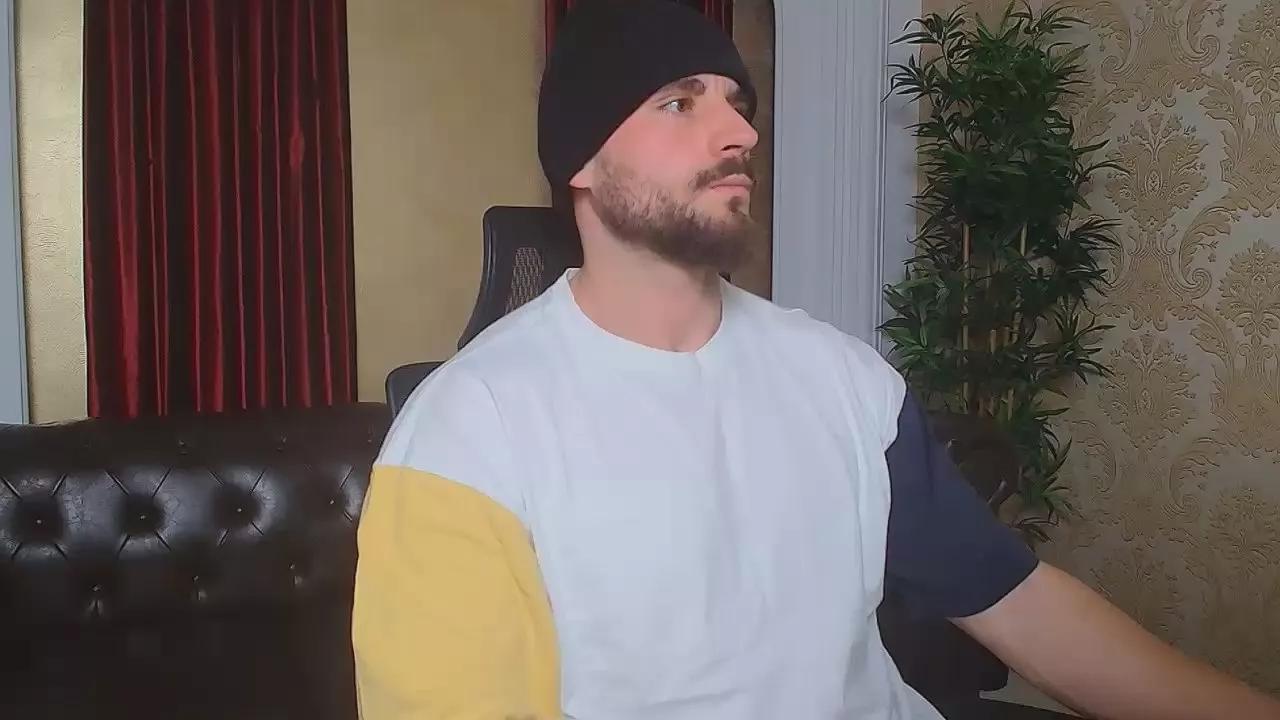 AdamJameson on Cam4 