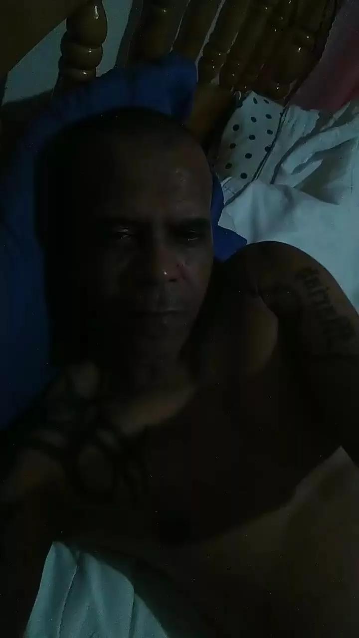 Adilson9000 on Cam4 