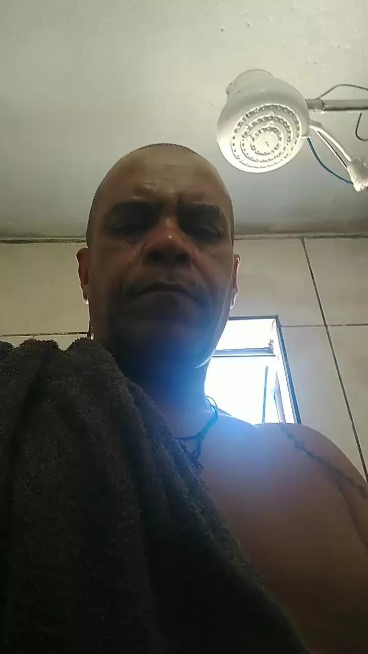 Adilson9000 on Cam4 