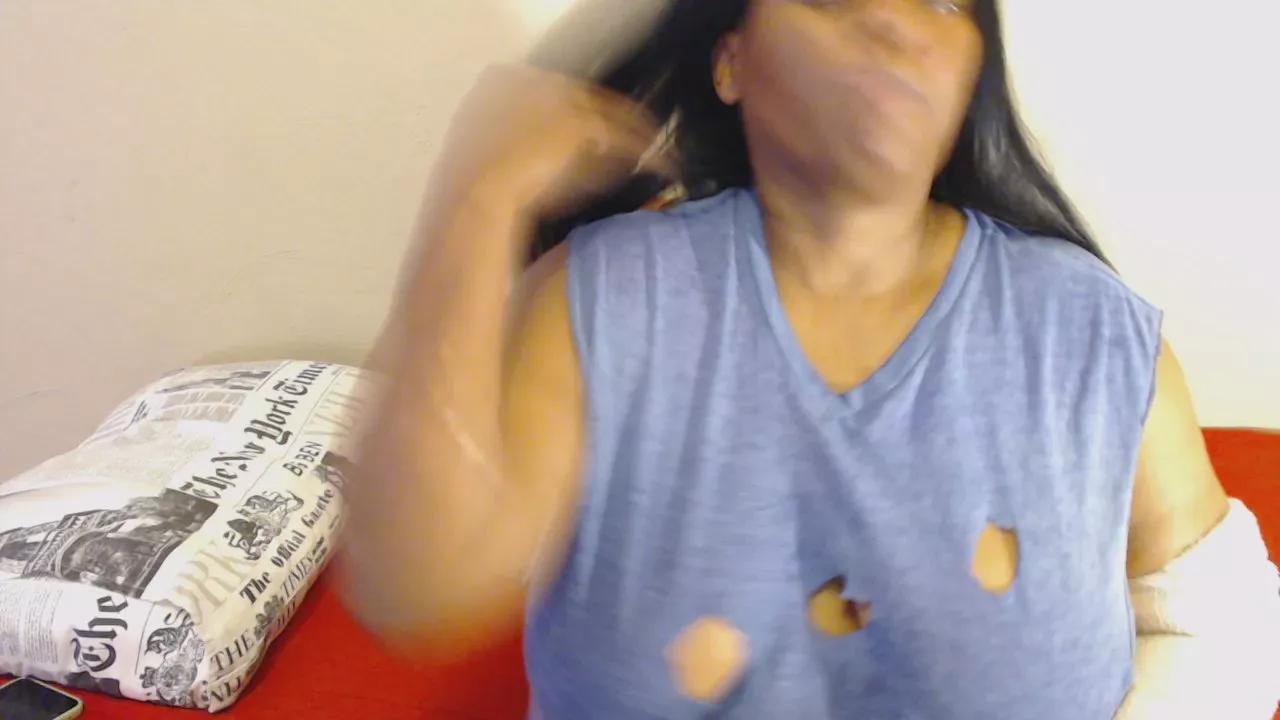 africantits40 on Cam4 