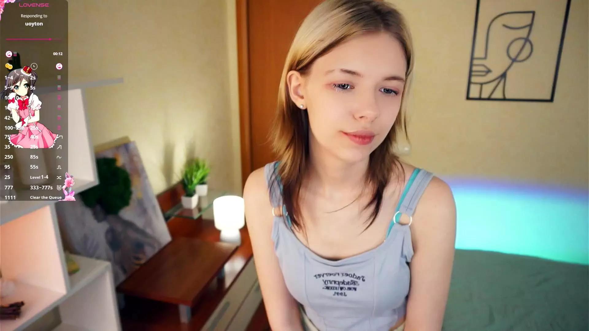 AftonFountain on Cam4 