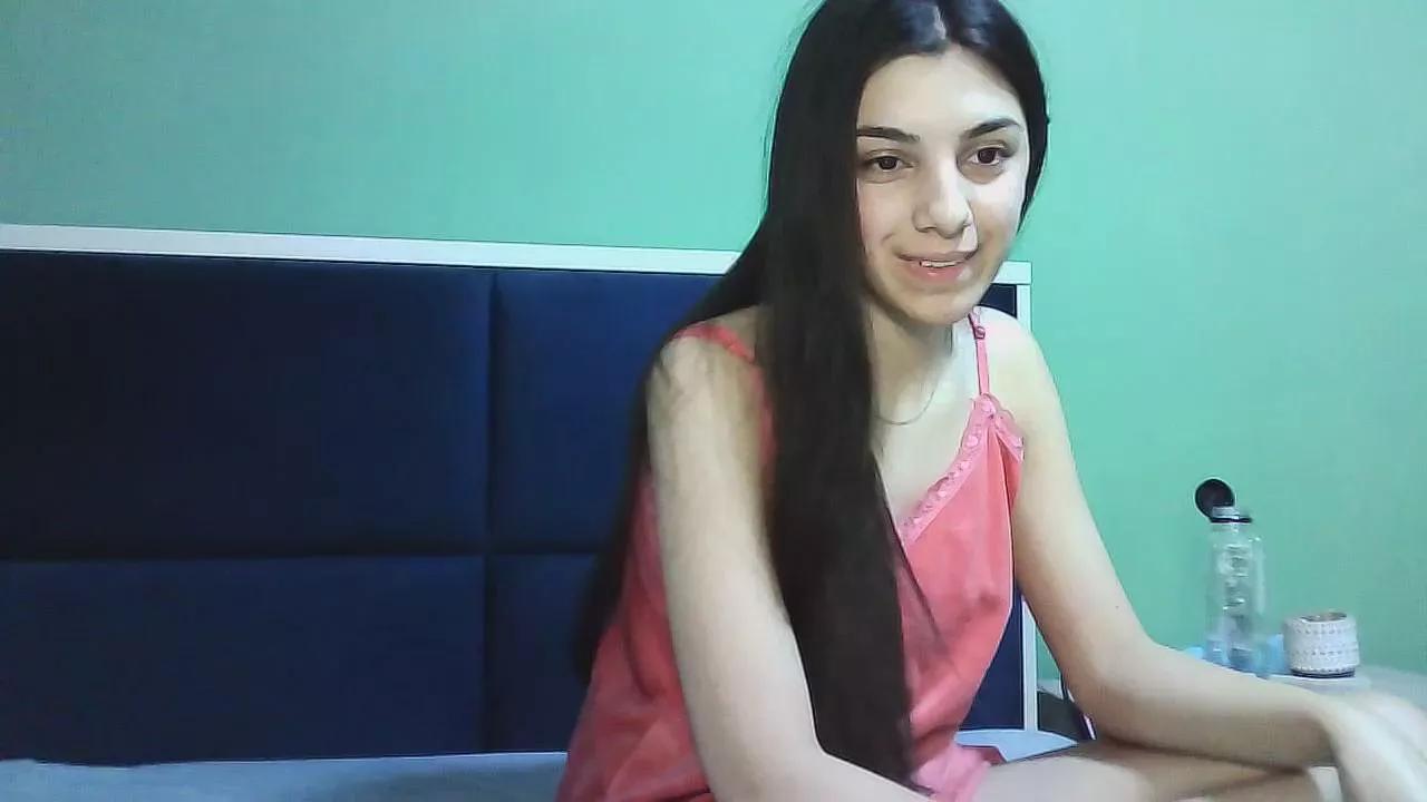 Offline Ahotkittyxx on Cam4