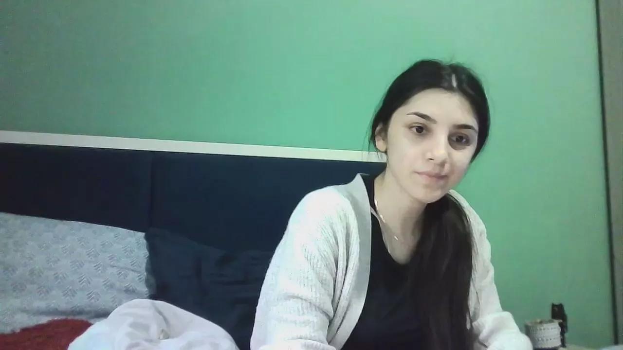 Offline Ahotkittyxx on Cam4