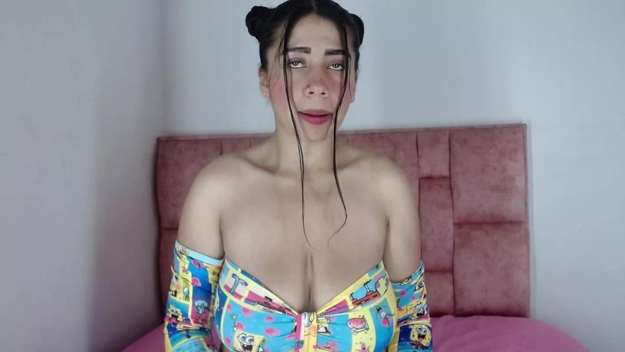 Freechat AilyShopia on Cam4