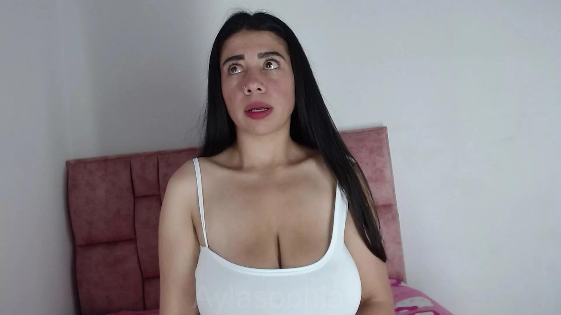 Freechat AilyShopia on Cam4