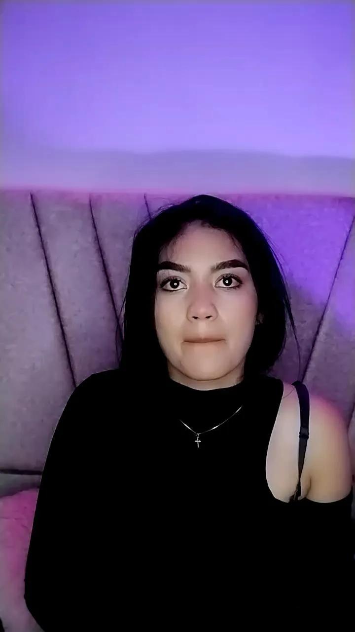 Freechat Alahiateen on Cam4