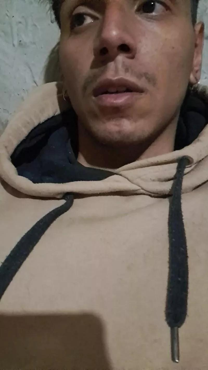 alan610 on Cam4 