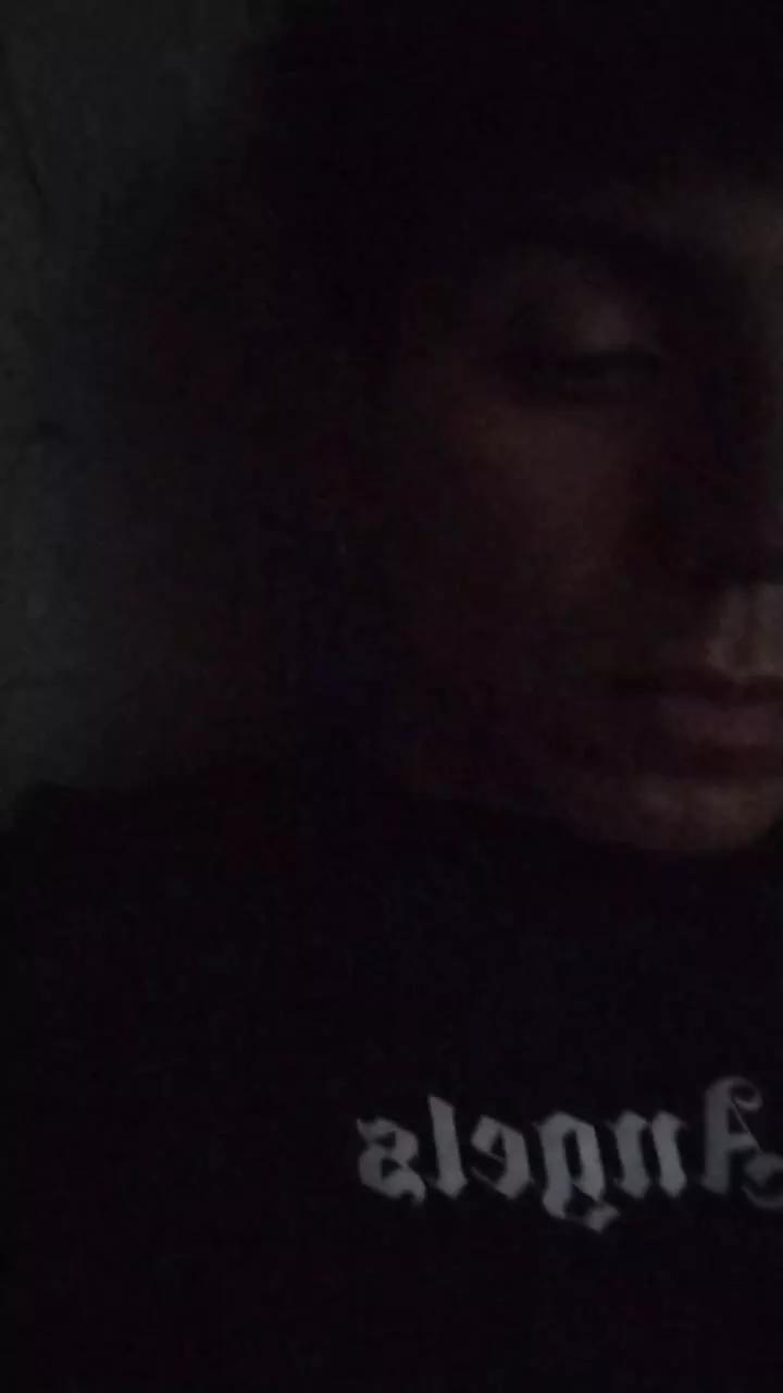 alan610 on Cam4 