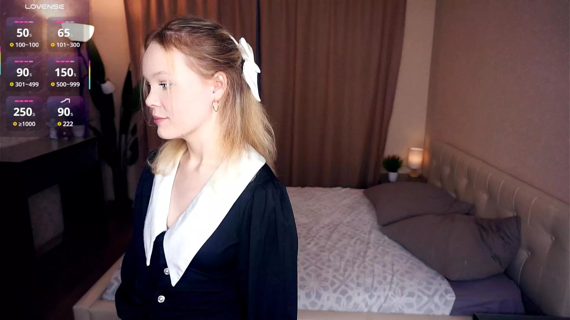 AlbertaAcey on Cam4 