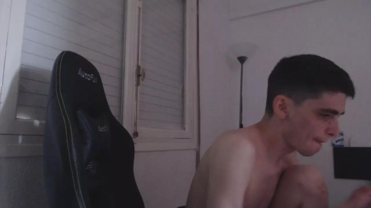 albertillo2 on Cam4 