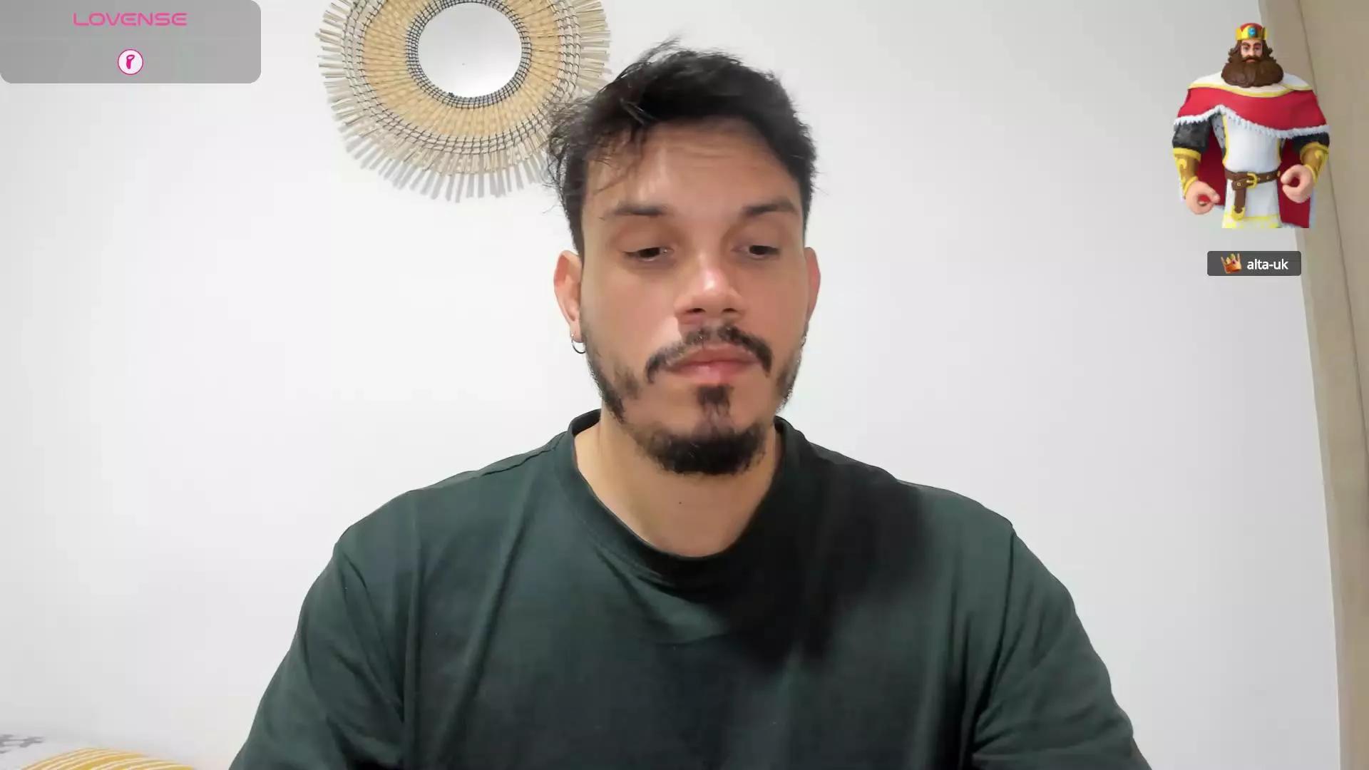 Offline alejandro_stark on Cam4