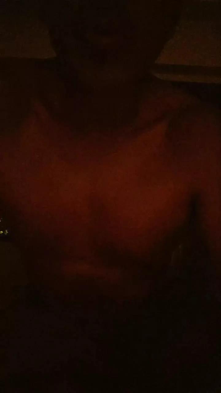 Offline alejcamo on Cam4