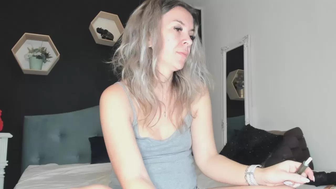 Alesys69 on Cam4 