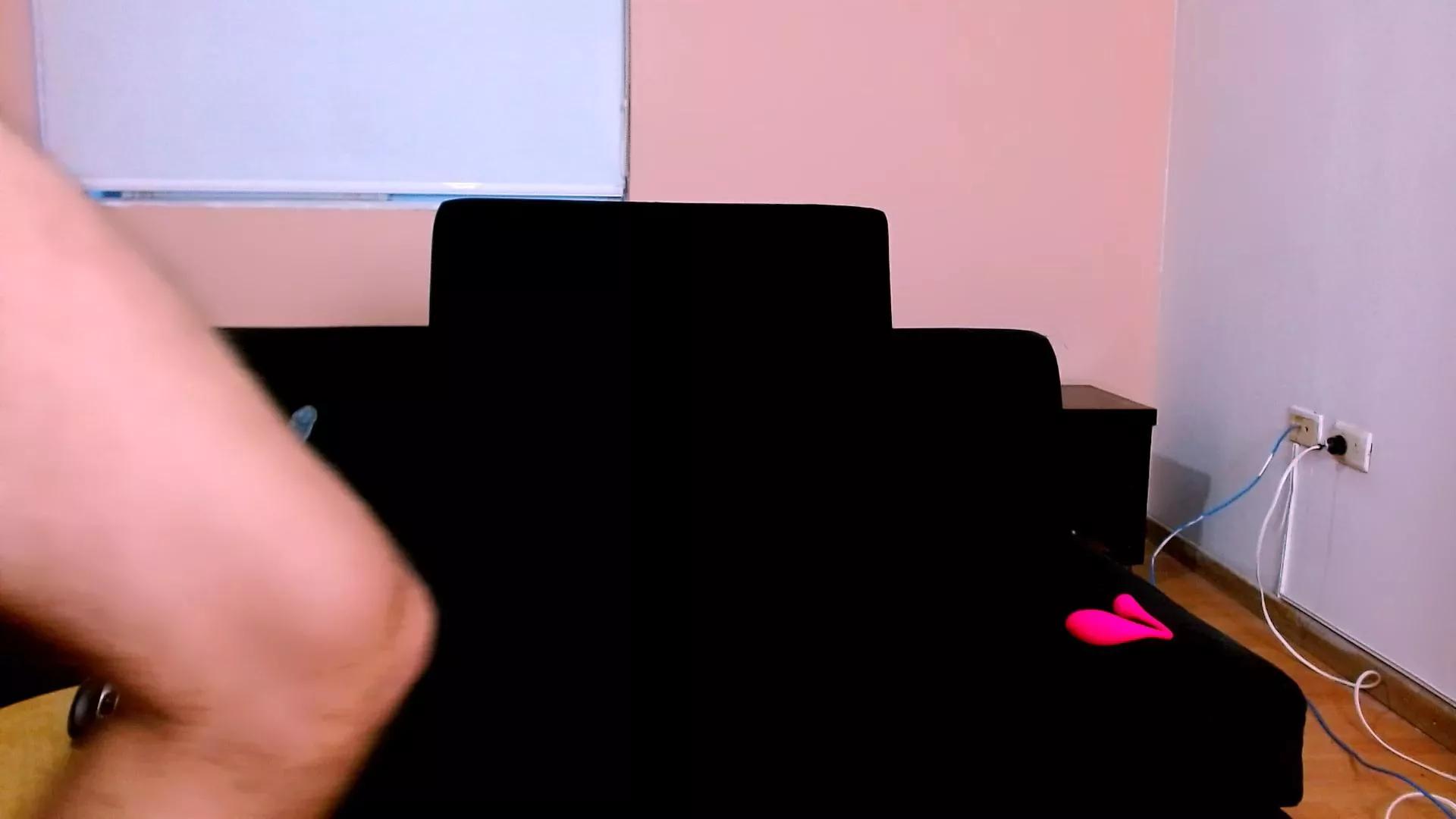 Alexpiers on Cam4 