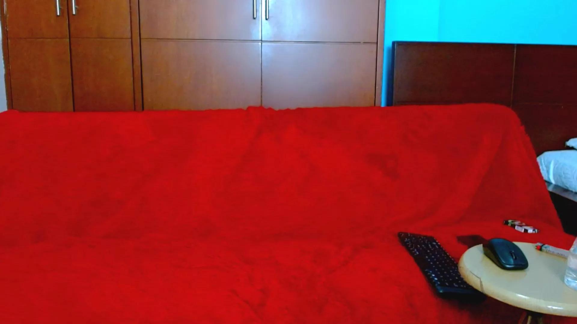 Alexpiers on Cam4 