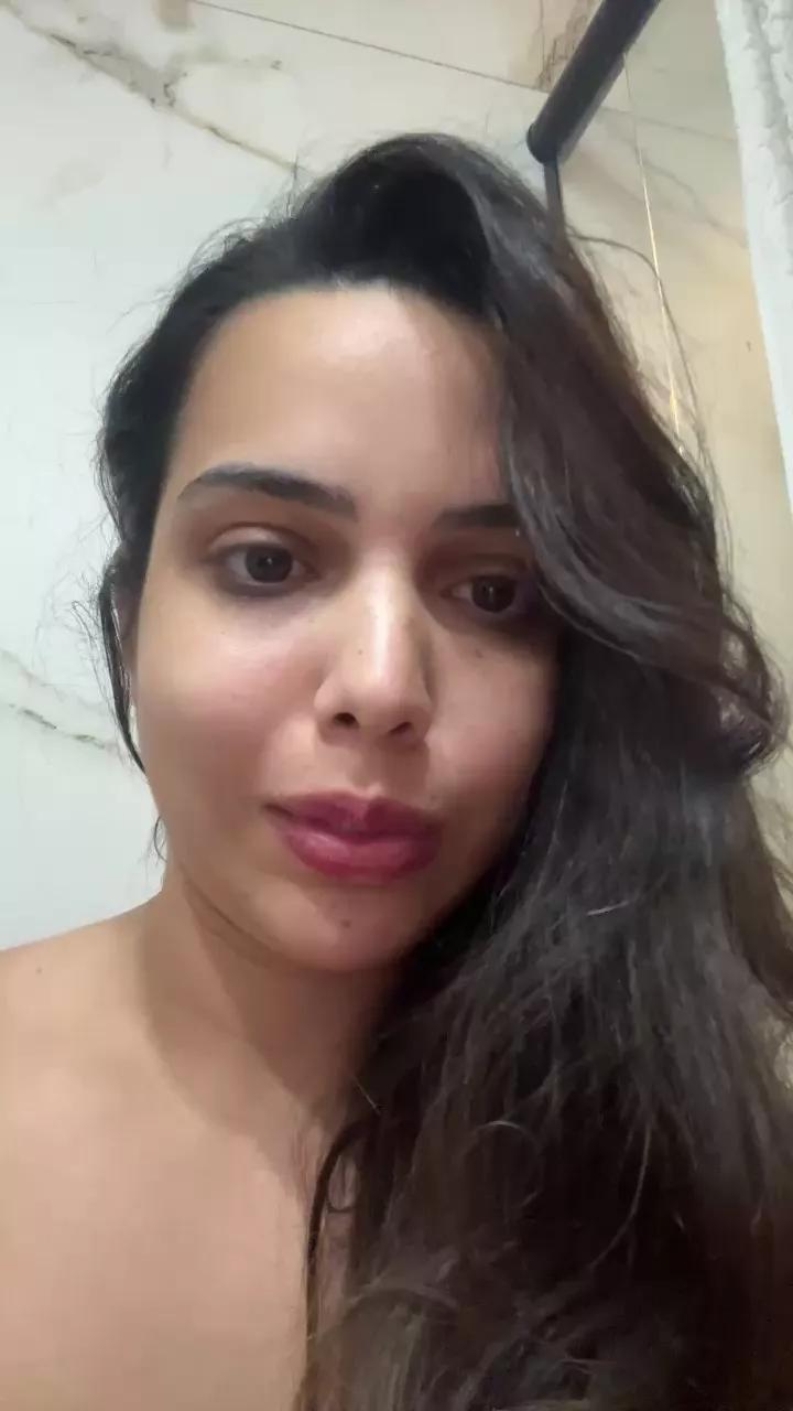 Alicegostosa21 on Cam4 