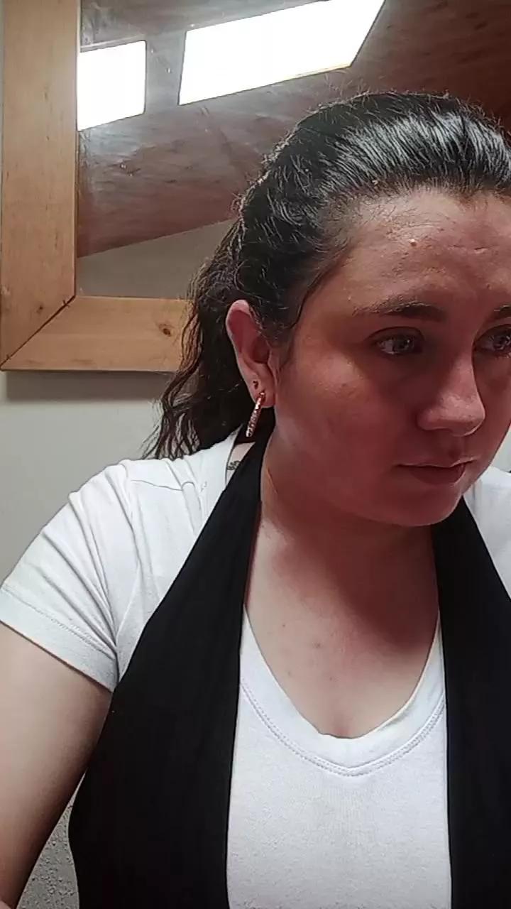 Freechat ALICELEBEL_1995 on Cam4