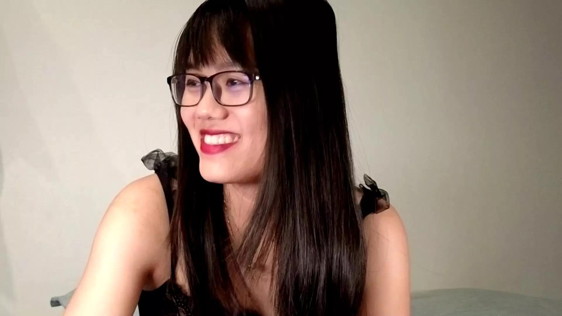 Freechat AliceNguyen on Cam4