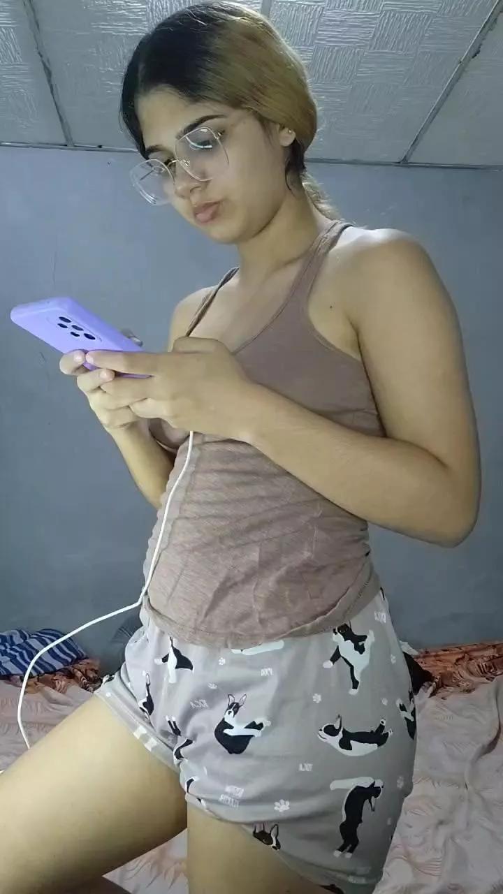 AliceP0 on Cam4 