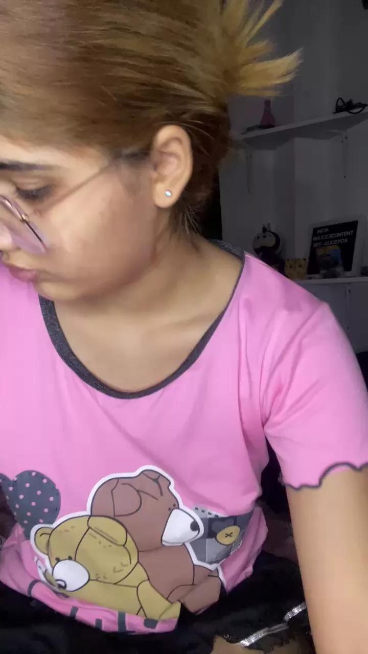 AliceP0 on Cam4 
