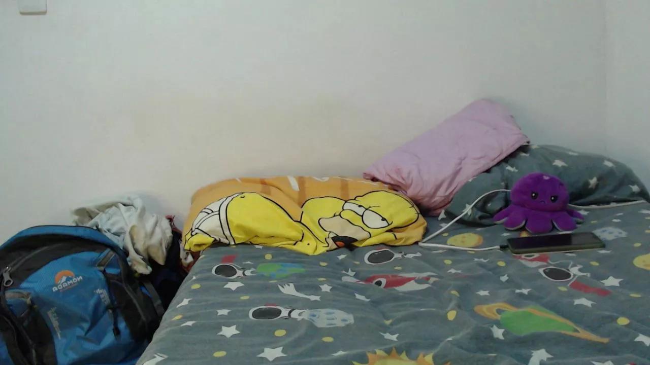 alinawoolf on Cam4 