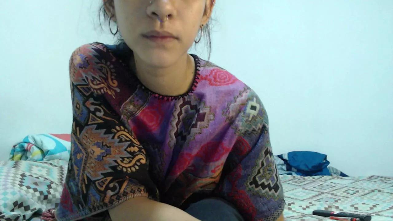 alinawoolf on Cam4 