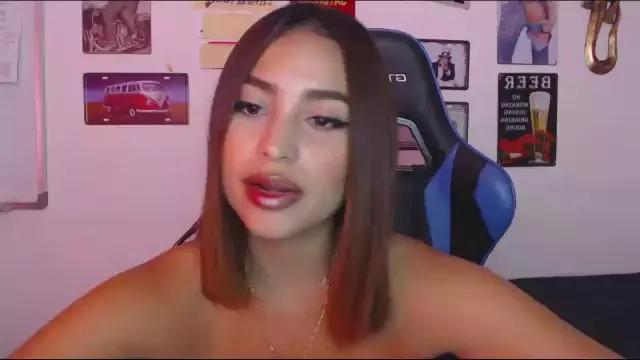 Alishafoxxx on Cam4 