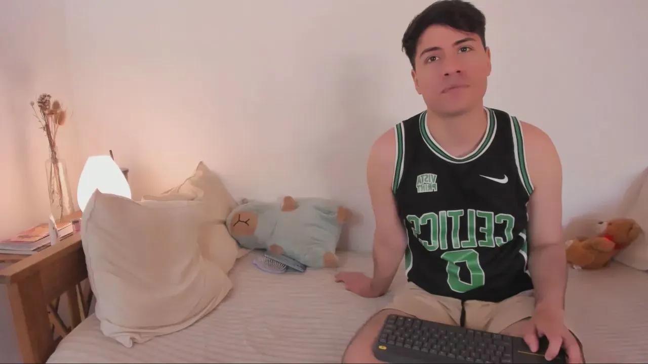 Offline AlisonCortese on Cam4