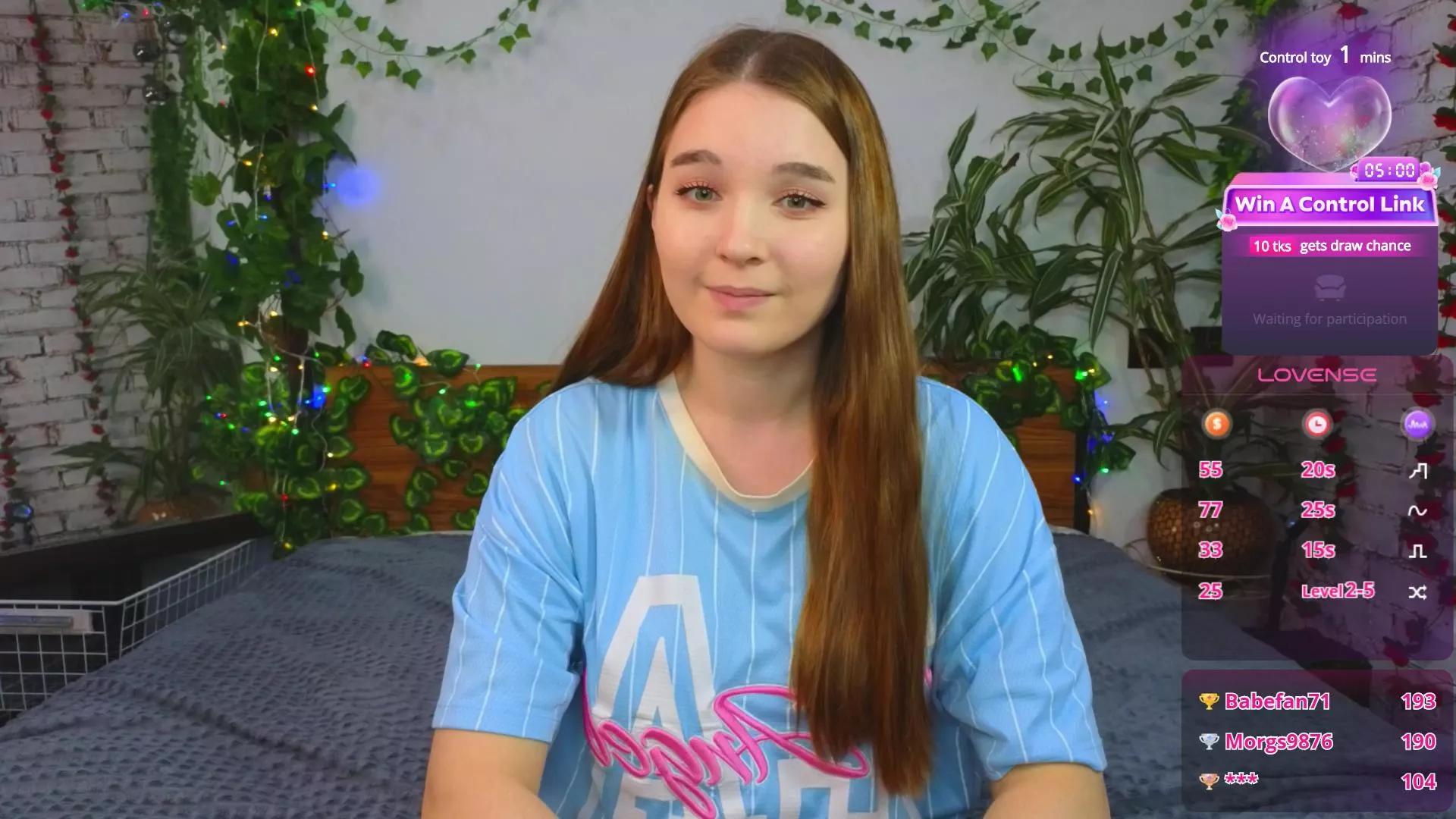 Freechat AlodieFitt on Cam4