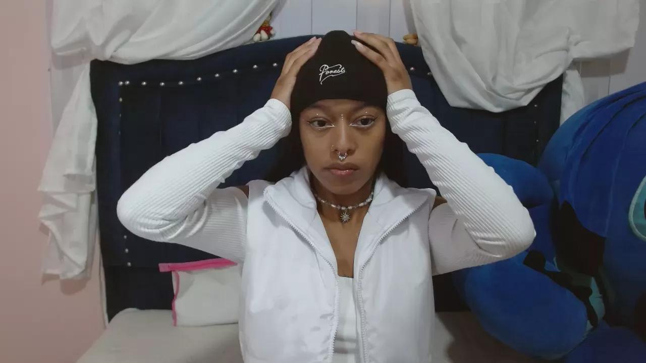 amathista on Cam4 