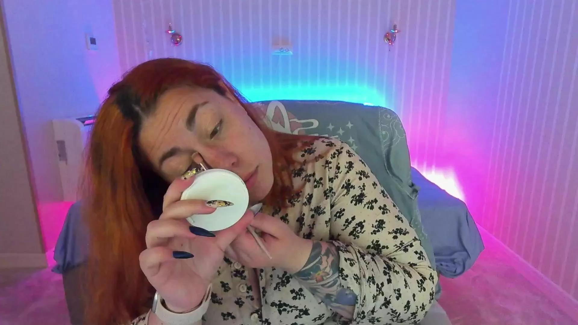 AmazonkaStar on Cam4 