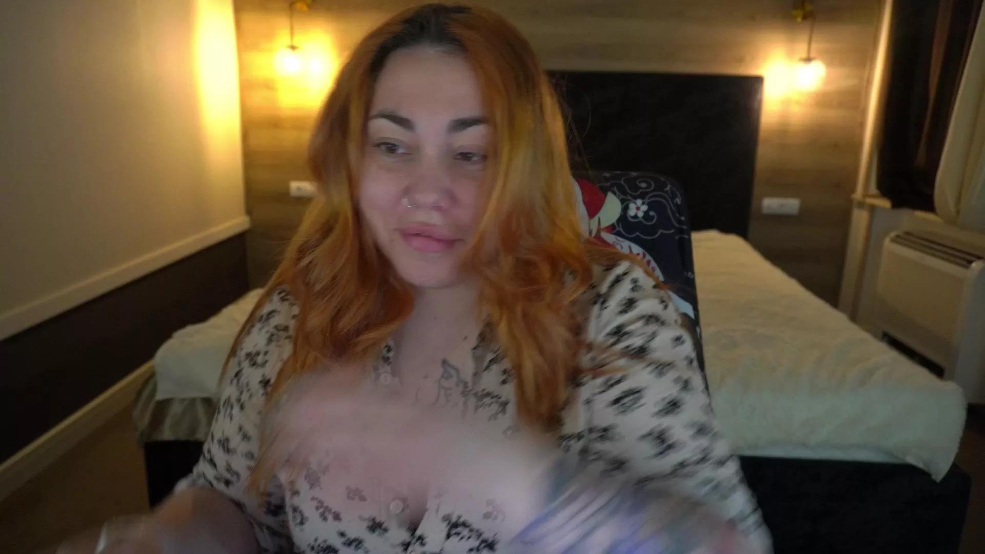 AmazonkaStar on Cam4 