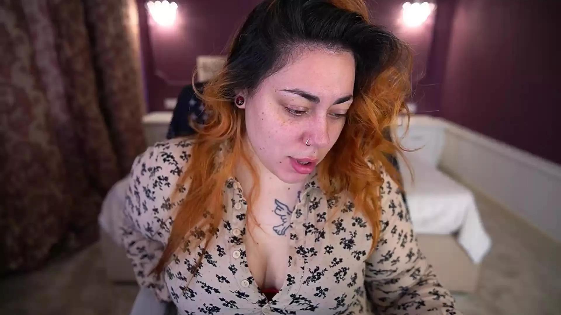 AmazonkaStar on Cam4 