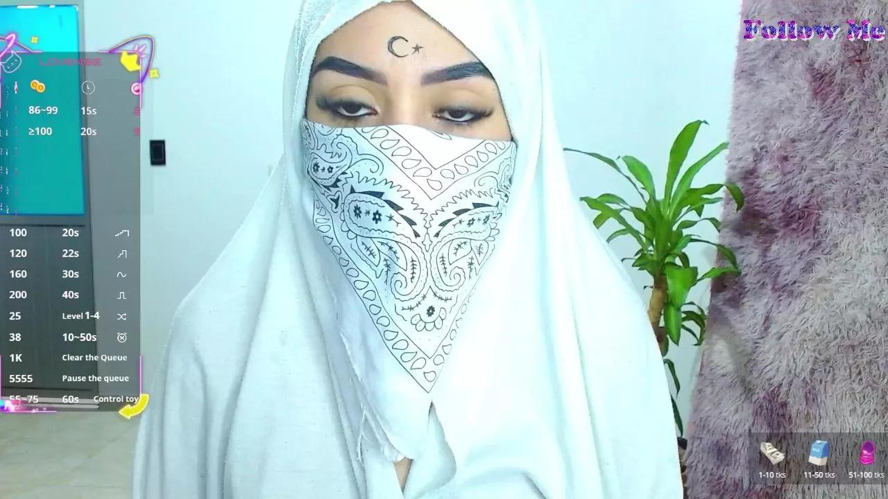 amira_18 on Cam4 