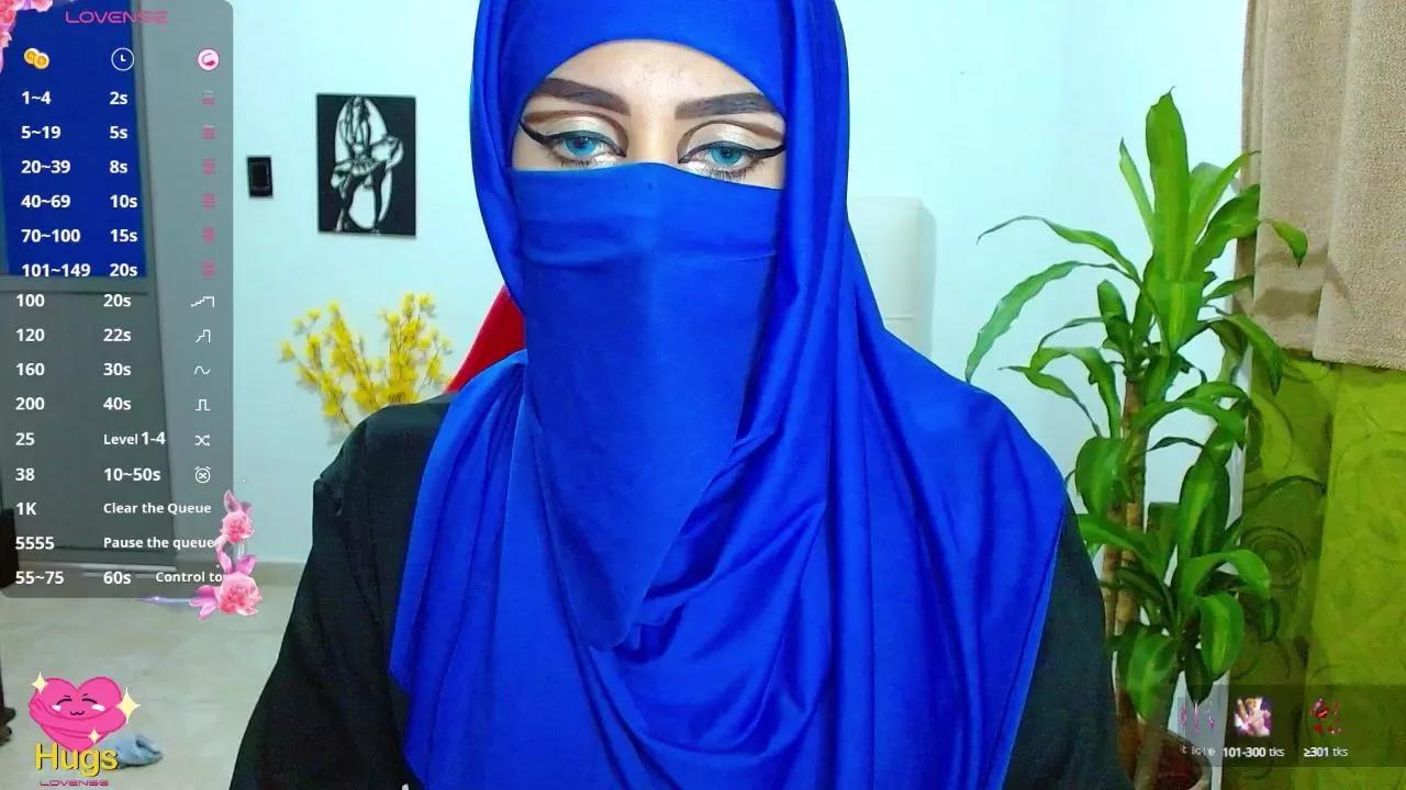 amira_18 on Cam4 