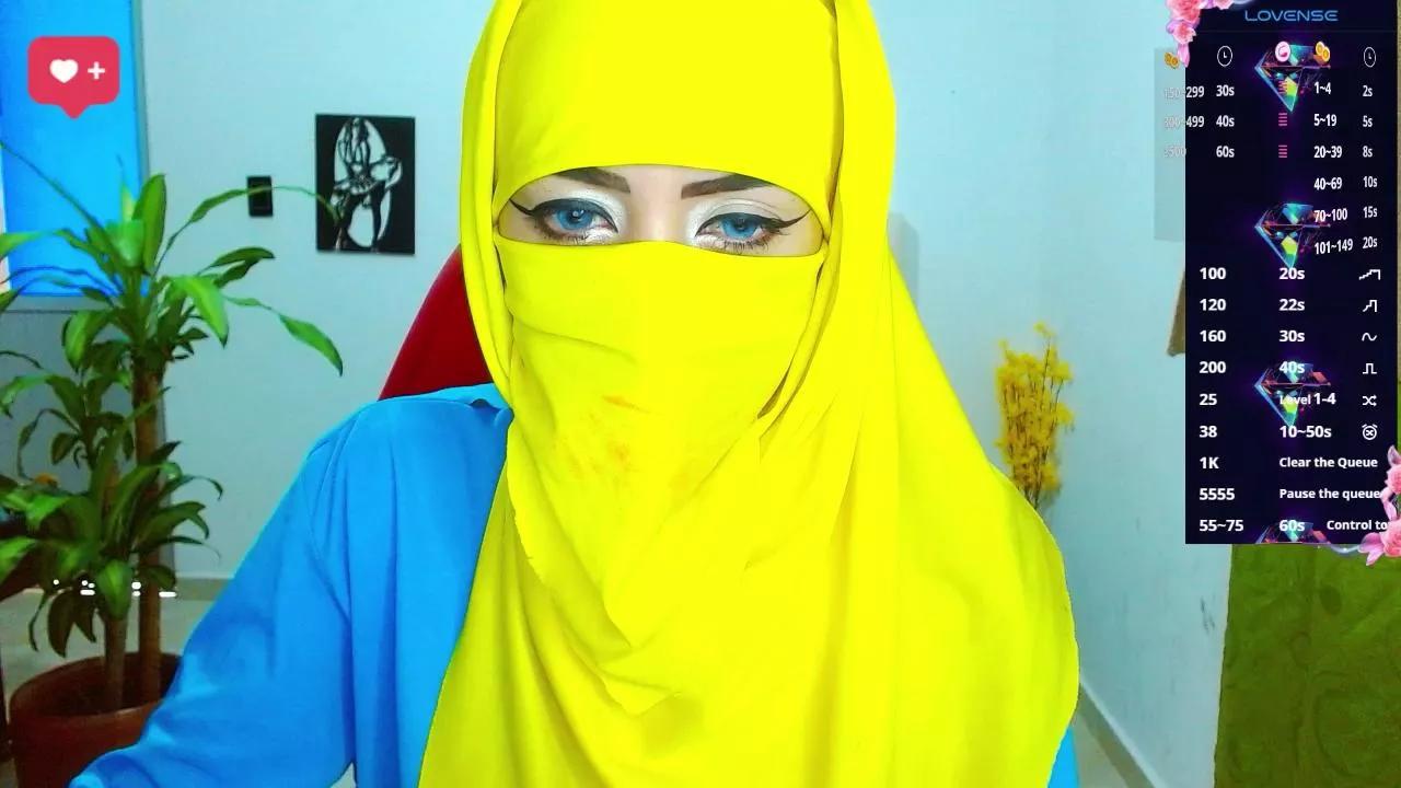 amira_18 on Cam4 