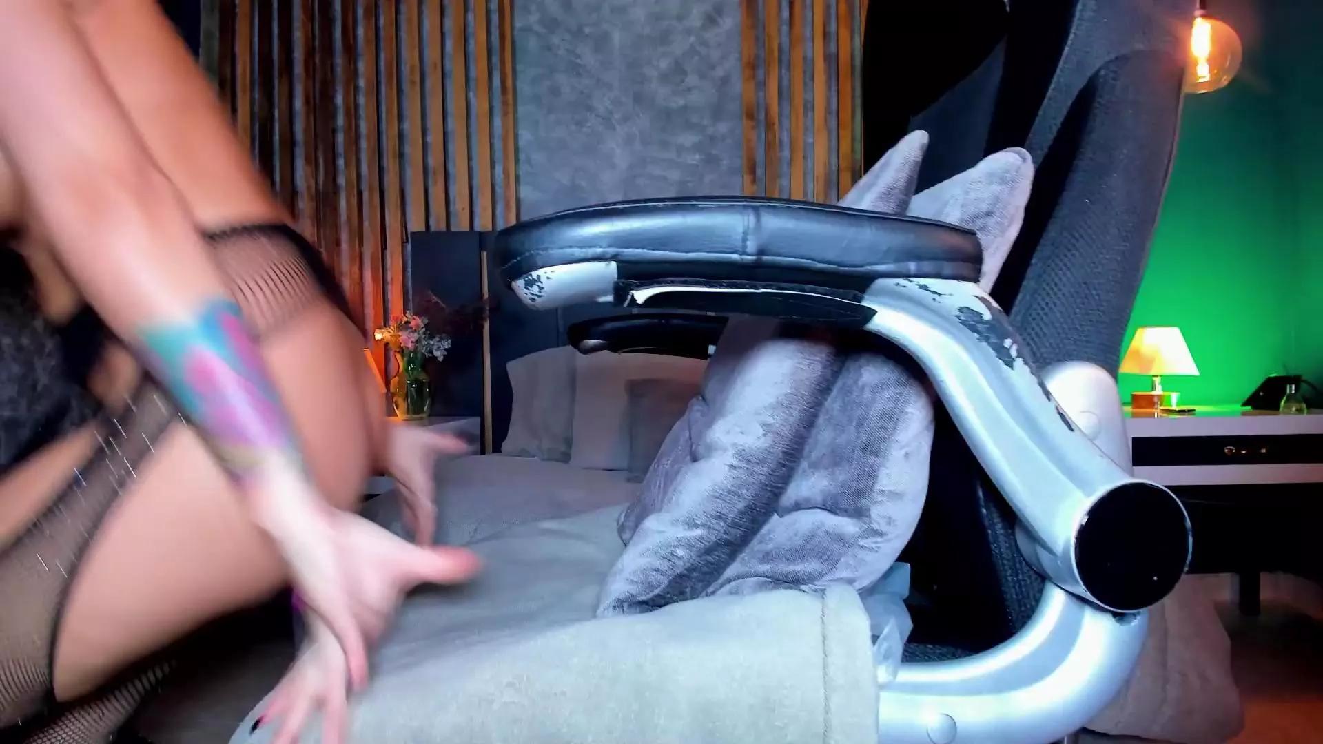 AmiraWet on Cam4 