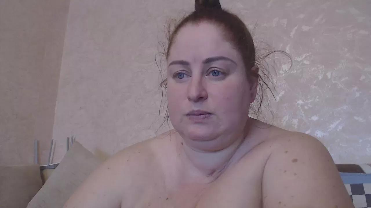 AmyAugust on Cam4 