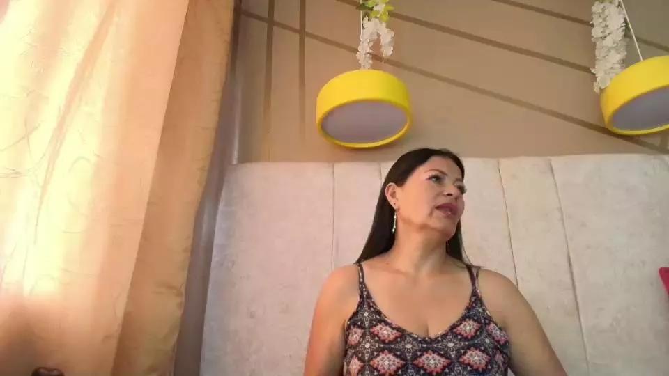 ana_mature_ on Cam4 