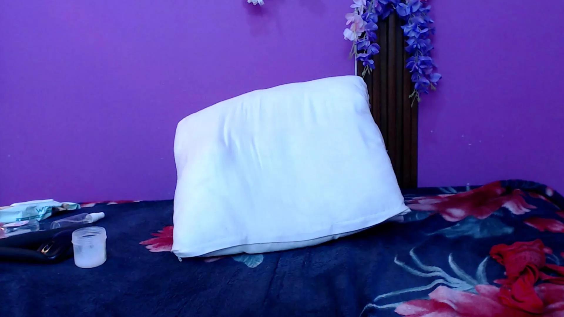 analdeepaleja18 on Cam4 