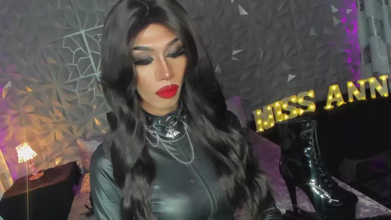 Freechat anitacruisze on Cam4