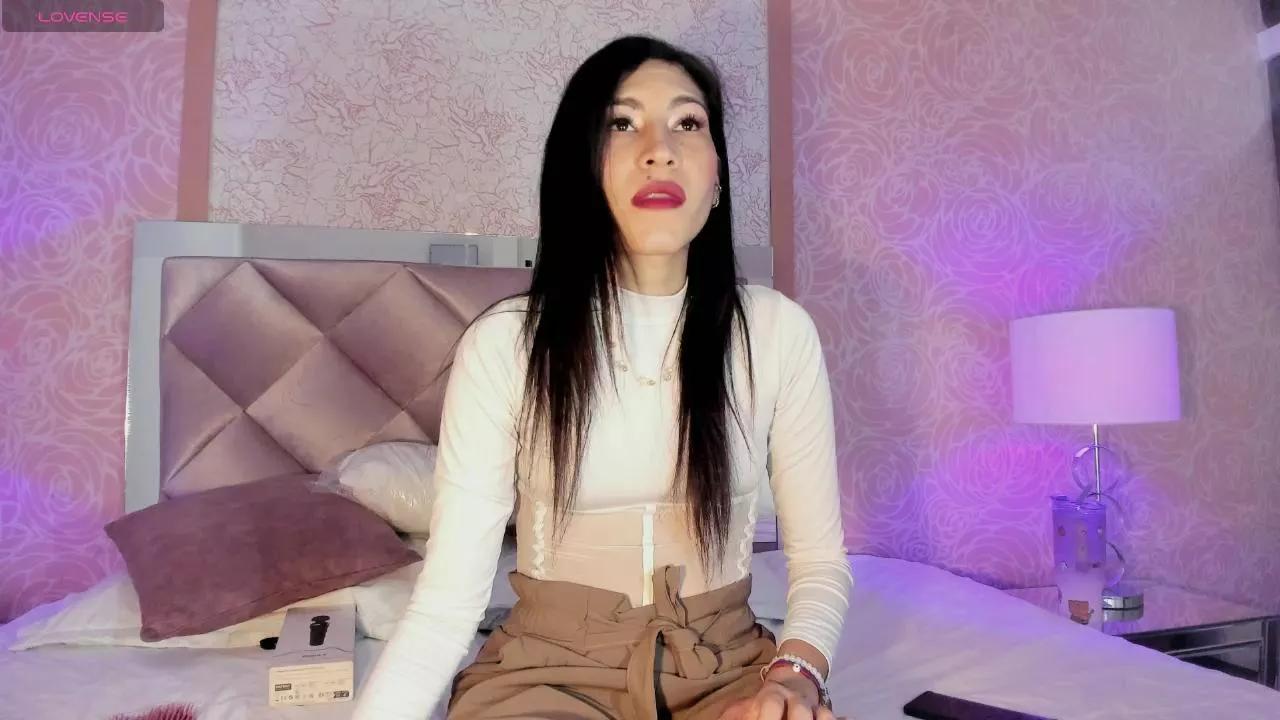 anna_lew on Cam4 