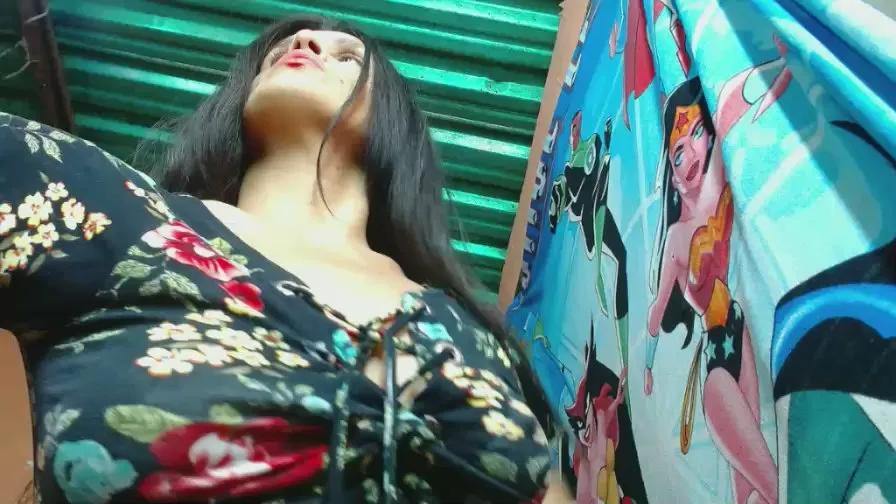 Anniee_luna20 on Cam4 